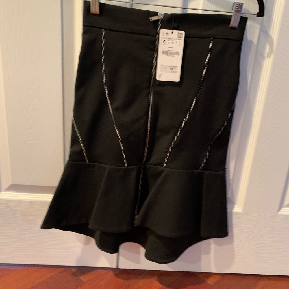Zara Fitted Black Skirt with Ruffles and Zippers, Size Small
